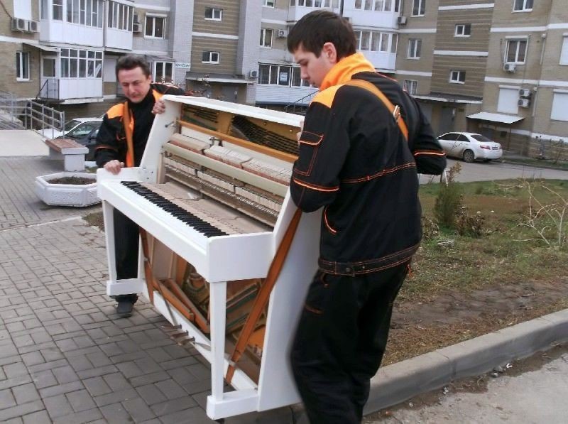 Перевозка пианино и рояля в Соли-Илецке — цена от 833 руб., грузчики, упаковка — Мастер24